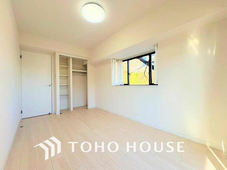 内装 1日の疲れを癒し、心地よく寛げるようゆったりとした広さをしています