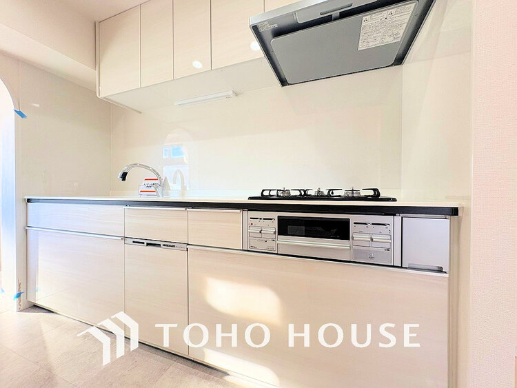 キッチン 落ち着きのあるカラーで統一された清潔感と気品が溢れるキッチン