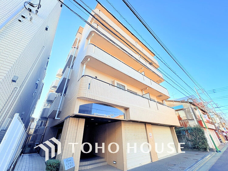 外観 〜「蒲田」駅徒歩12分、家具・エアコン付きのリノベーション住戸〜角部屋のため陽当たり・通風良好〜