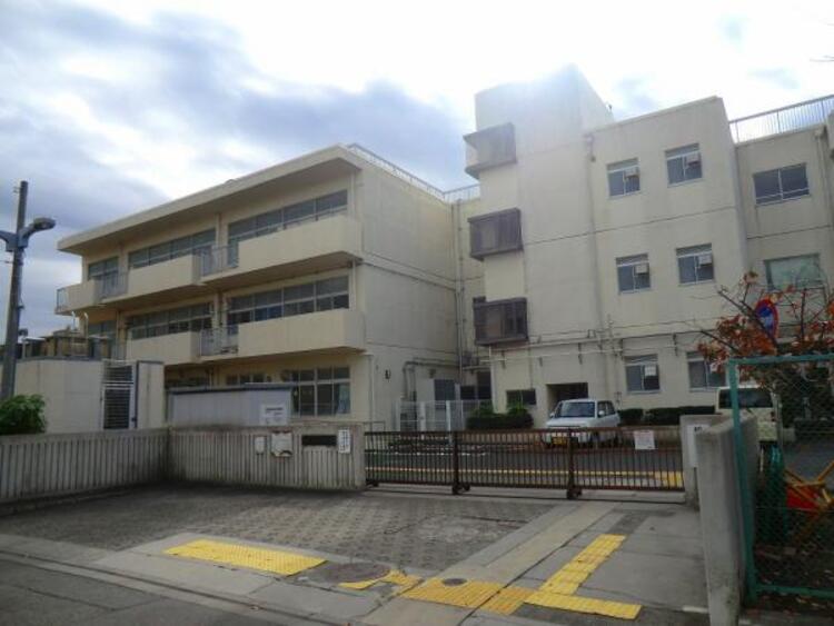 周辺 みたけ台中学校まで約320ｍ