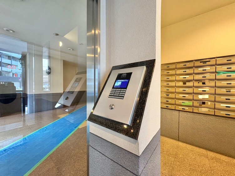 設備 オートロックを備えておりますので、セキュリティ面でも安心です。