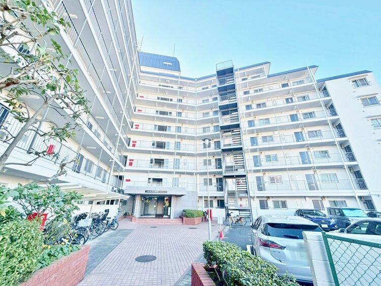 外観 資料には掲載していない情報が、現地にはたくさんあります。是非一度、現地をご確認ください。