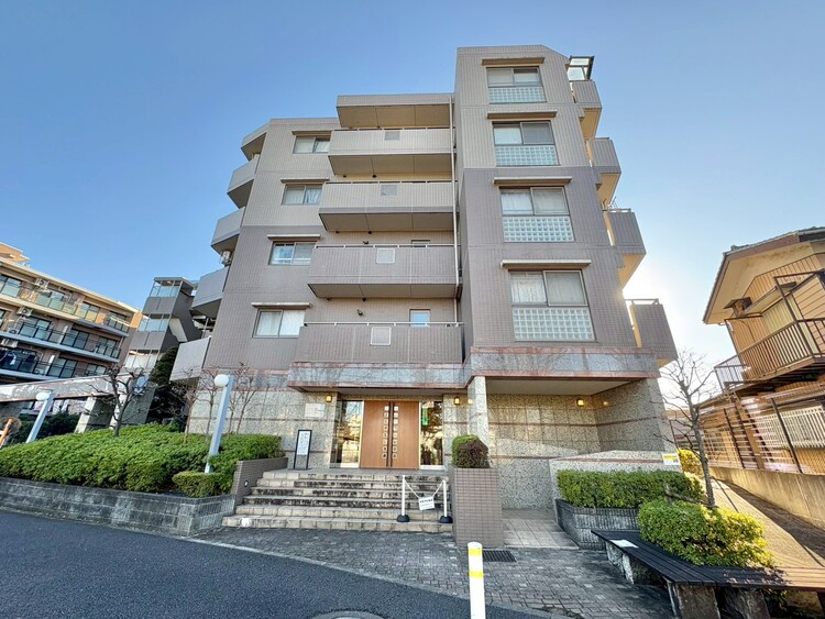 外観 ライフプランニングからローンまで、一貫してご説明させていただきます。お気軽にお問い合わせくださいませ。