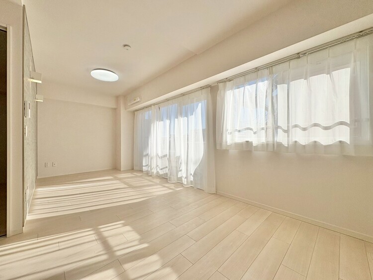 居間 豊かな居住性と、安心感を満たすクオリティが見事に調和した住空間。