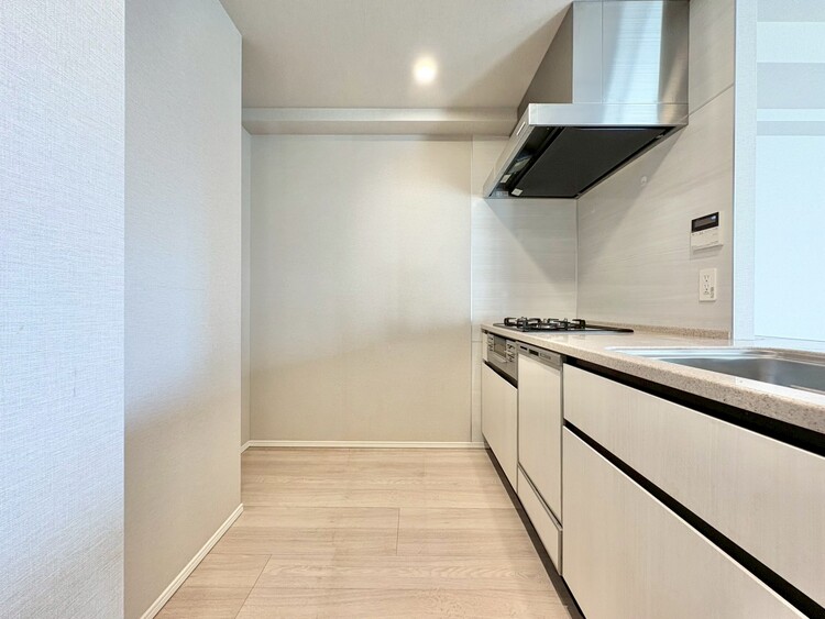 キッチン 洗練されたスタイリッシュなデザイン性と使いやすさを備えた仕様。