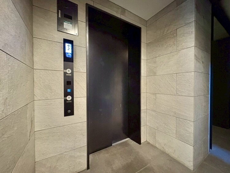 その他 エレベーターの管理も、きちんと行き届いてます。
