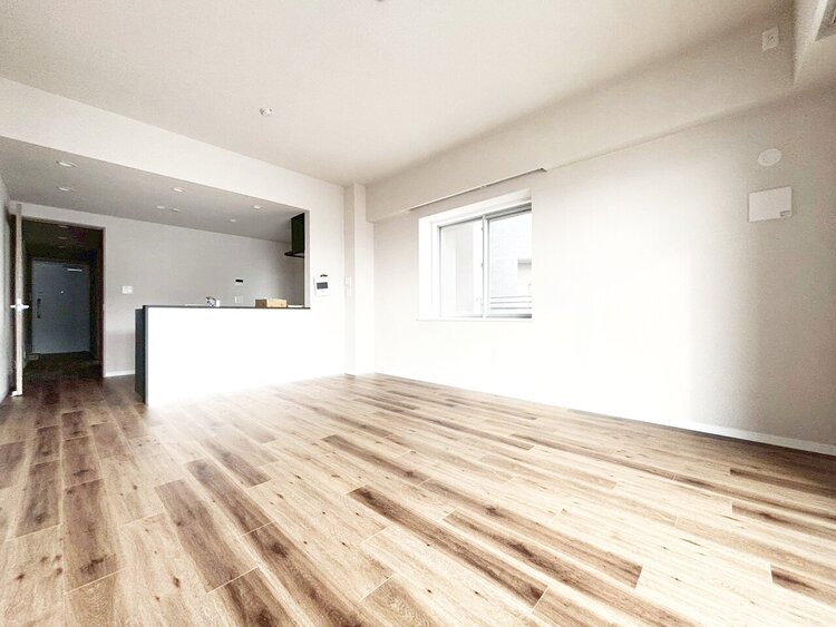 居間 飾り過ぎないシンプルな内装と偏り過ぎないデザインで統一しました。