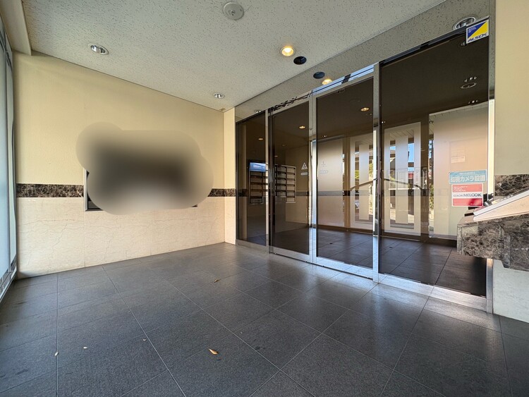 エントランス エントランスは、毎日の行き帰りで使う大事な空間です。