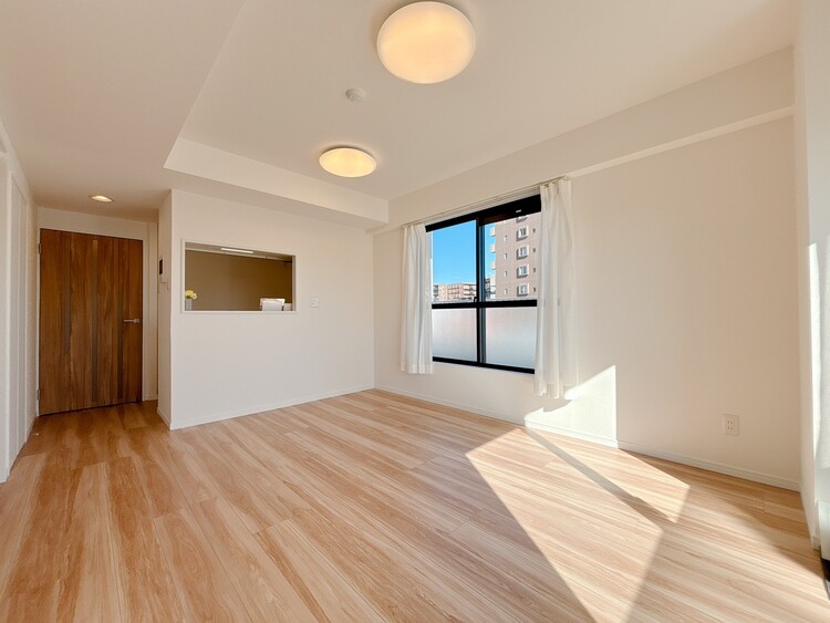 居間 快適に過ごす毎日を求めて、暮らしの中でご自身の「マイホーム」に創り上げてください。