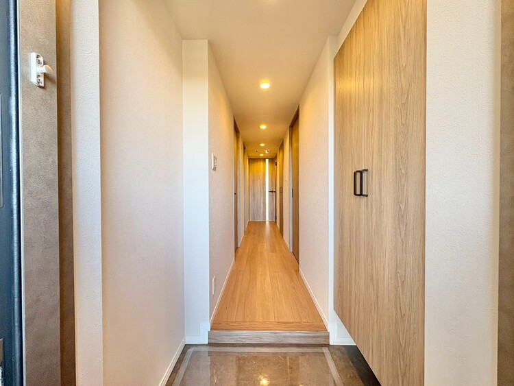 玄関 シューズボックスを完備した玄関です。