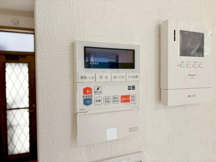 設備 見やすい画面で操作しやすい給湯パネルです。