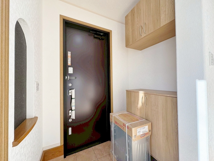 玄関 シューズボックスを完備した玄関です。