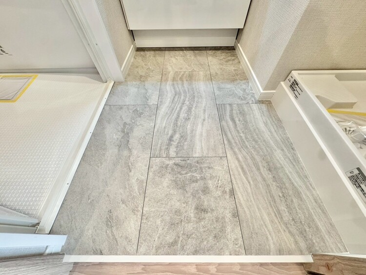 その他 十分な広さの脱衣所。