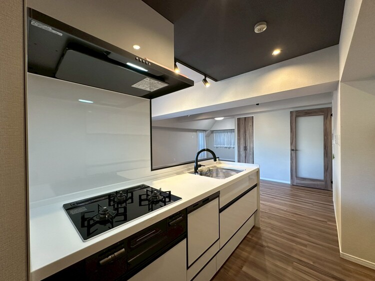 その他 使いやすくスタイリッシュなキッチン空間になっております。