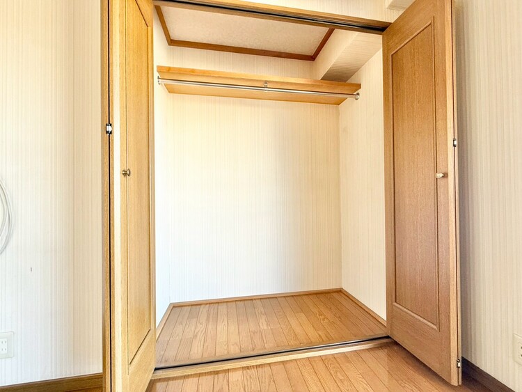 その他 収納スペースが付いていて、お部屋を広く使っていただけます。