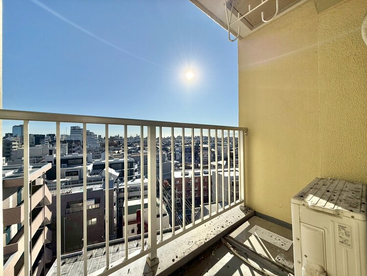 その他 朝の澄んだ空気や、夕方に吹く清々しい風を感じられるバルコニー。