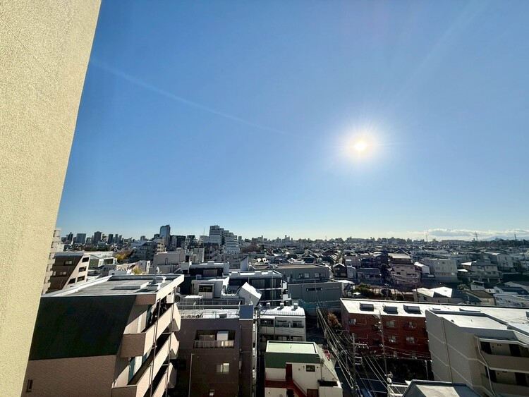 その他 眺望や窓からの景色が良いと、家で過ごす時間も快適です。