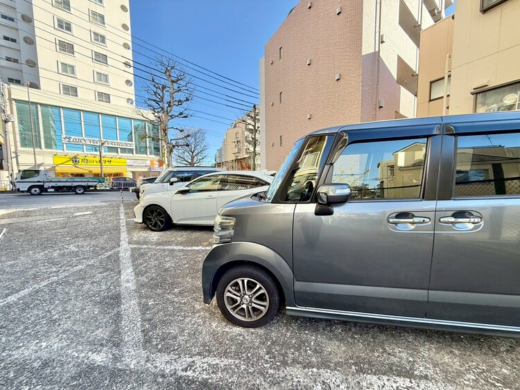 その他 駐車スペースが嬉しいですね。※空き状況は都度ご確認下さい。