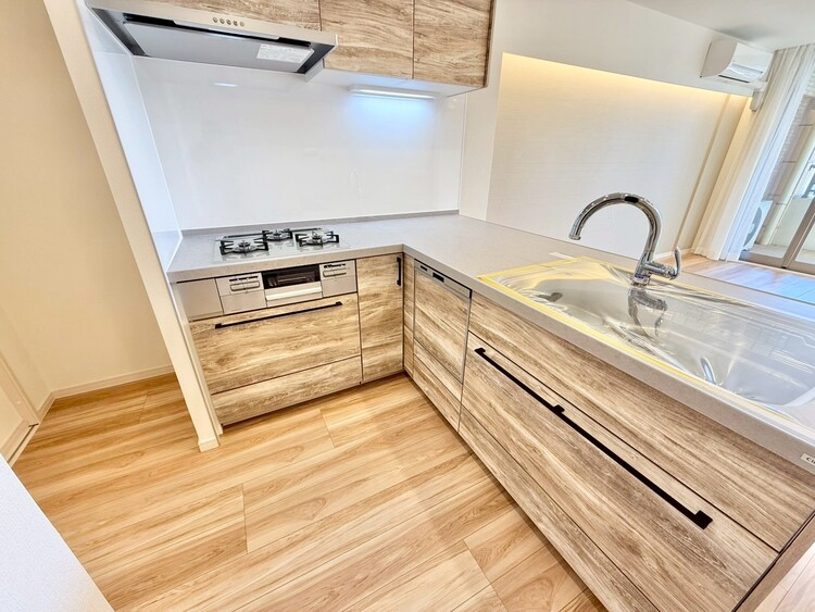 その他 開放感のあるキッチンスペース。調理をしながら、会話も弾みそうですね。