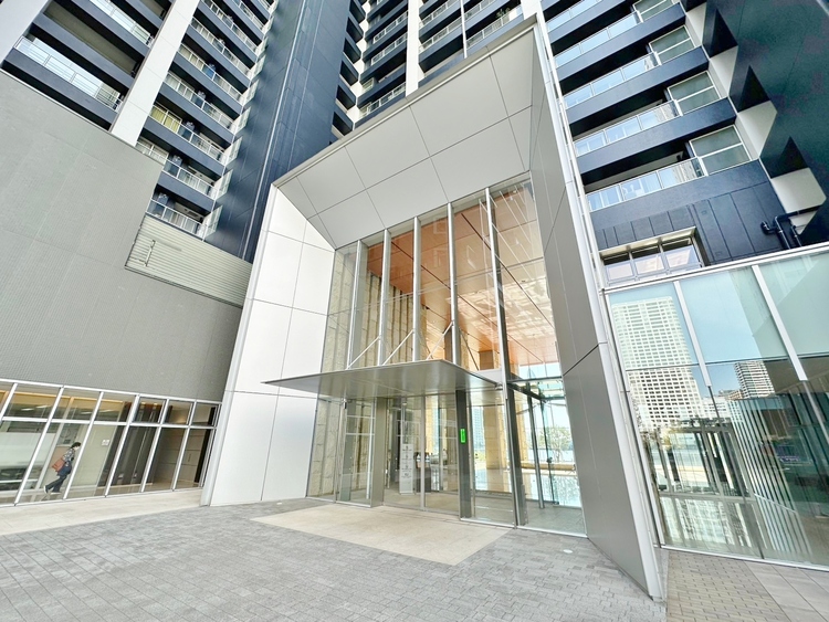 その他 上質感漂う玄関アプローチです。