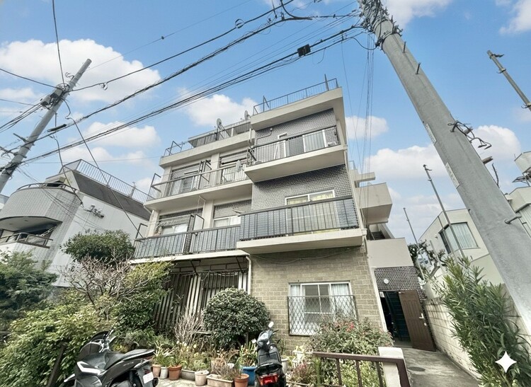 その他 飽きのこないシンプルモダンな外観です。