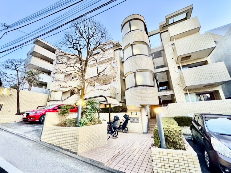 その他 飽きのこないシンプルモダンな外観です。