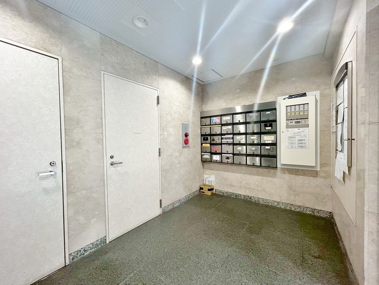 その他 館内は静寂な中が保たれており、管理が行き届いている印象を受けました。