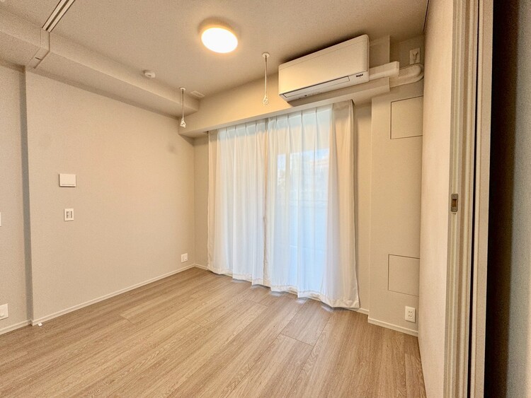 その他 清かで艶やかな時間をもたらしてくれる室内です。