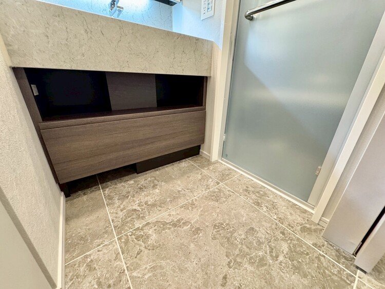 その他 十分な広さの脱衣所。