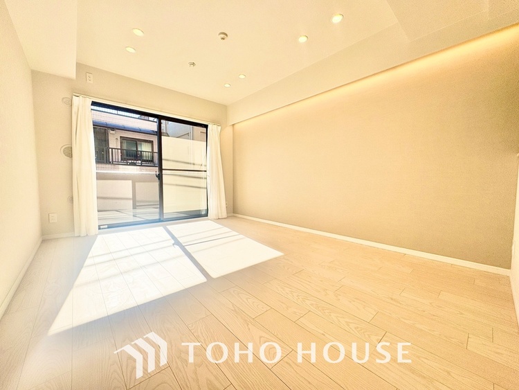 内装 【LIVING】◆煌びやか◆愛おしい家族との団欒の時間をより一層幸せなものに感じさせる煌びやかなLDK。輝かしい毎日が待っています。