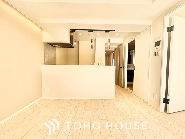 内装 【LIVING】◆住む喜び、楽しさ、感動◆を君と共有したい。いつまでもずっと家族を見渡せるこの広い空間で。