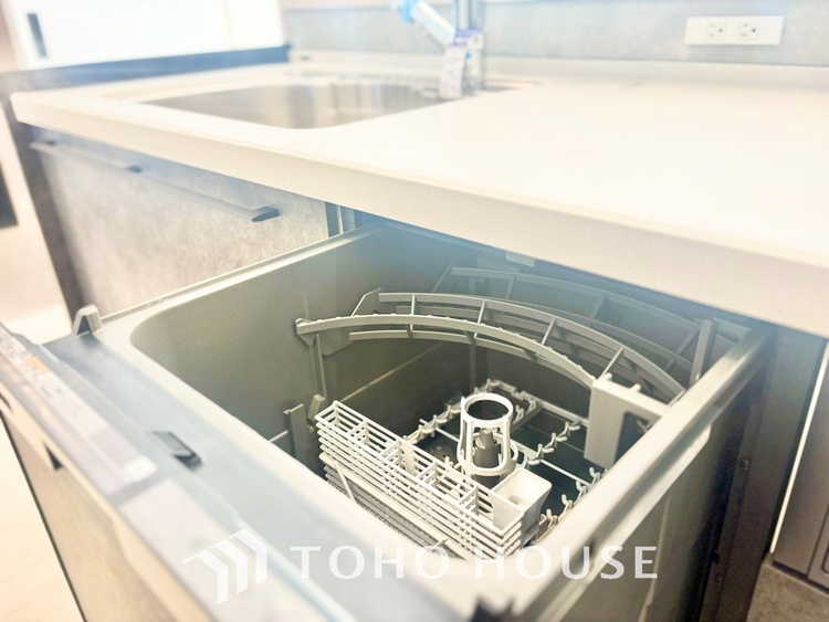 キッチン 【KITCHEN】◆家族のおはよう◆の声を笑顔で迎えてあげられるシステムキッチン。朝ごはんが楽しみでちょっと早起きしたくなるんです。