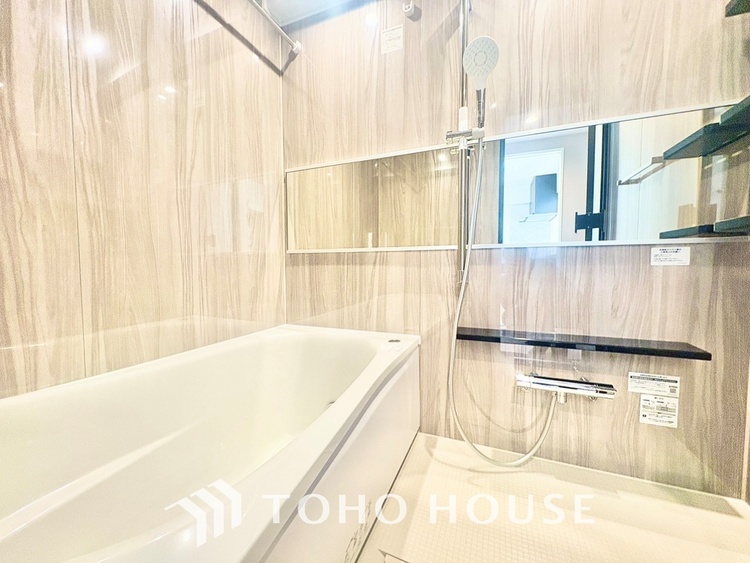 風呂 【BATHROOM】◆プライベートな空間◆simpleだからrelaxできるんです。こころもからだもキレイさっぱり。