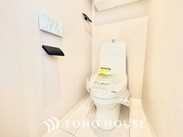 トイレ 【TOILET】◆快適◆な生活に不可欠。節水型の高性能トイレを新設。