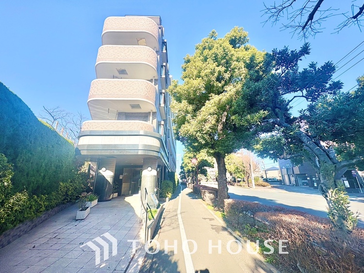 外観 【Space of cure】◆癒しの空間◆採光とセンスを散りばめた空間。それは『柔らかさ』に似た素敵な居場所。そこに暮らす人のことを考えつくり出したものは『癒し』という心地よい居場所なんだと思う