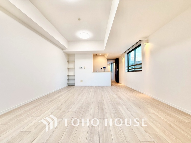 内装 ◆ここに在る◆事も無げに美しく、伝えるには筆舌に尽くし難い。豪華絢爛や華美と言う事ではなく、住まう者にとって暮らし易く心地がいいと言う美しさがこの住まいには込められている。