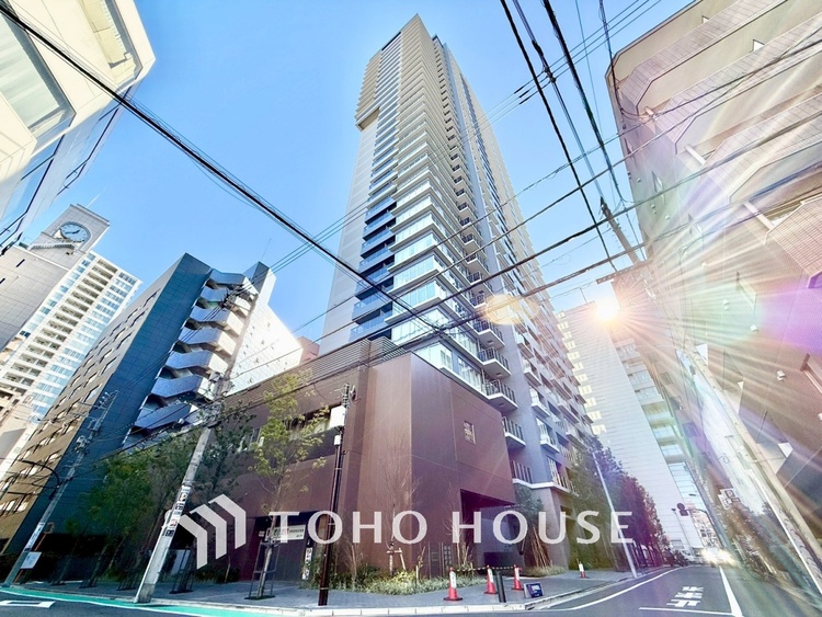 外観 ◆共有空間◆些細な事でほっぺを膨らまして怒る君。それでも僕達はこれからも一緒だよ。喧嘩をしても離れたくないから一つはさんだ同じ場所にいる。分かるよ。そこに君が