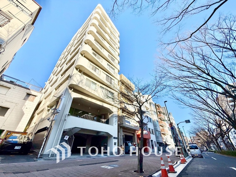 外観 ◆共有空間◆些細な事でほっぺを膨らまして怒る君。それでも僕達はこれからも一緒だよ。喧嘩をしても離れたくないから一つはさんだ同じ場所にいる。分かるよ。そこに君が