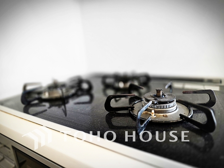 キッチン あなたの創造性を刺激する舞台。最新の機能と美しいデザインが融合し、料理の時間を至福の瞬間に変えます。