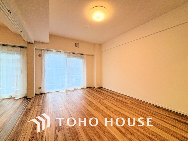 内装 家族みんなが爽やかに過ごせるように、光をたっぷり取り込んだLDK