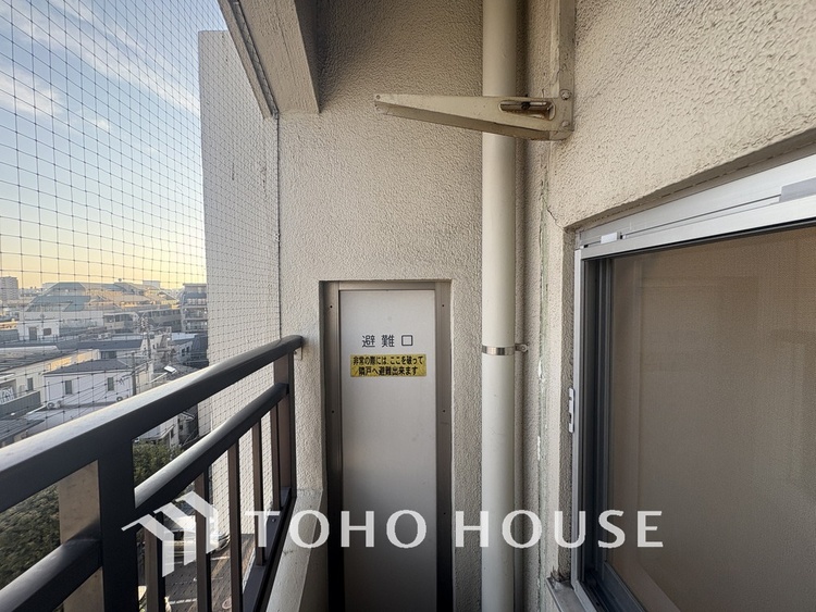 バルコニー バルコニー