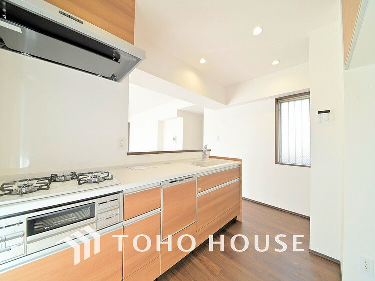 キッチン シンプルな部屋の雰囲気に溶け合うナチュラルキッチン