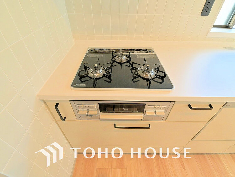 その他 3口ガスコンロでお料理のスピードもUP。効率よくお料理できますね