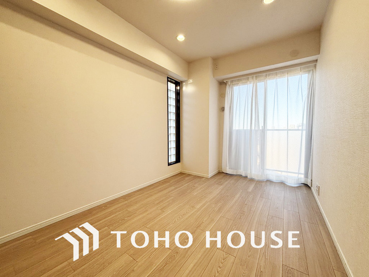 内装 1日の疲れを癒し、心地よく寛げるようゆったりとした広さをしています