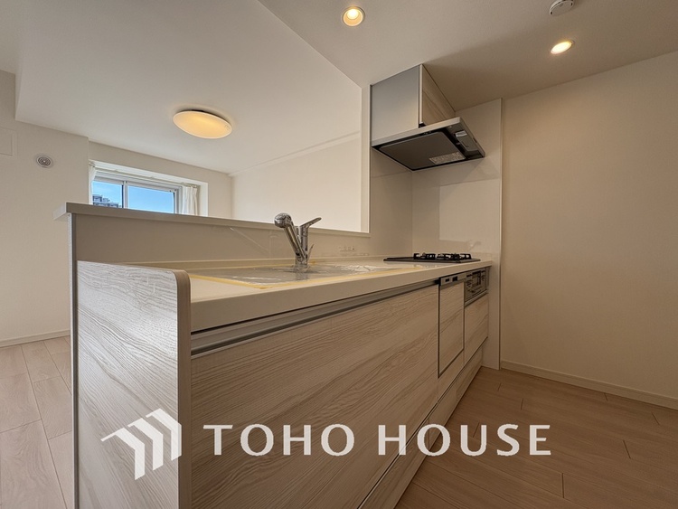 キッチン シンプルな部屋の雰囲気に溶け合うナチュラルキッチン