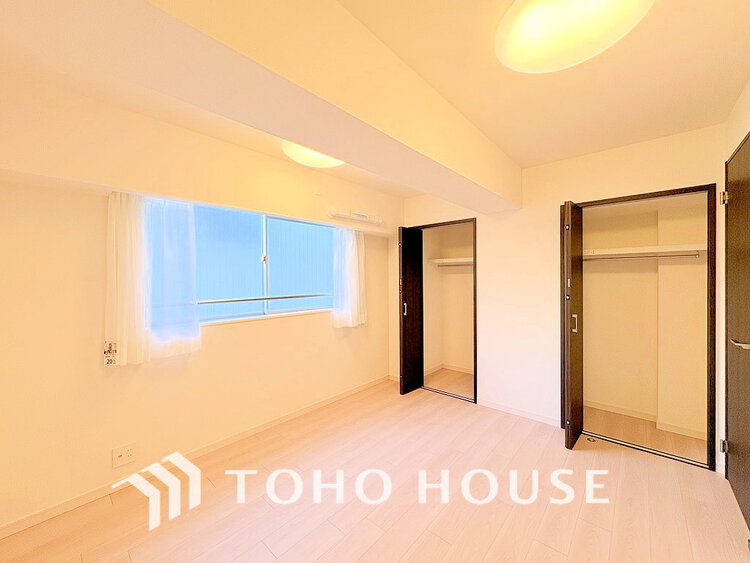 内装 1日の疲れを癒し、心地よく寛げるようゆったりとした広さをしています