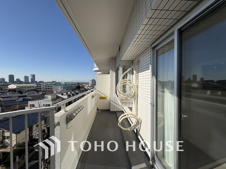 バルコニー 陽当たり良好なバルコニー