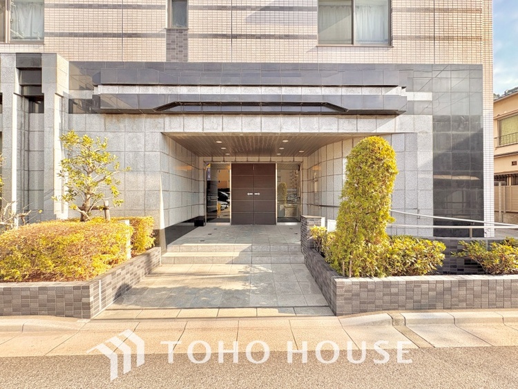 外観 時間をかけて作り上げるそんな空間を君と共有したい。僕たちの空間は唯一無二の物だから。