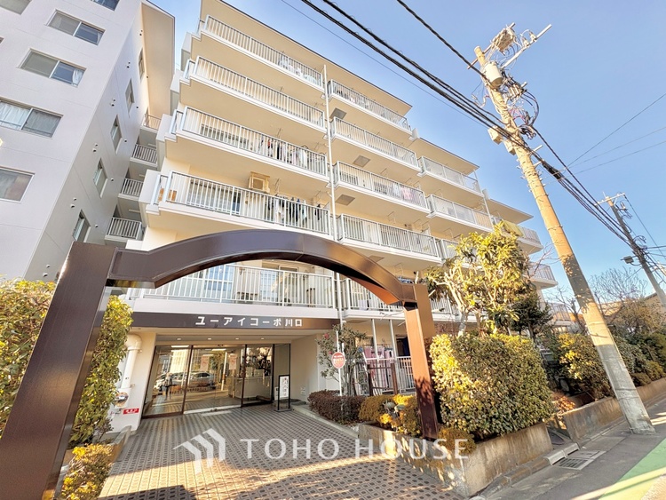 外観 ほんの少しのこだわり。ちょっとした色使いがその家がもつ雰囲気、趣（おもむき）を携え、暮らす家族や訪ねてくる友人・知人に新鮮な香りを運んできます。