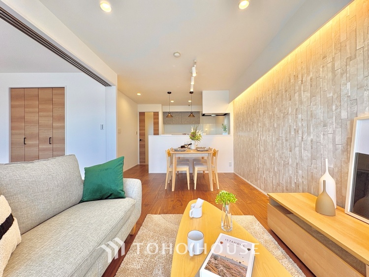 その他 選び抜かれた素材と、熟練の職人技が息づくキッチン。本物を知るあなたのための、美しきステージです。